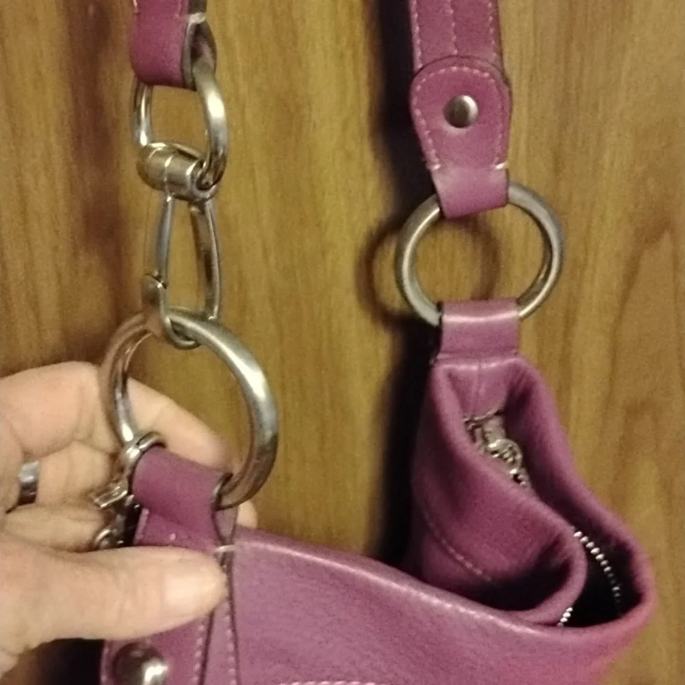 Ladies B. Makowsky Leather Crossbody Purse